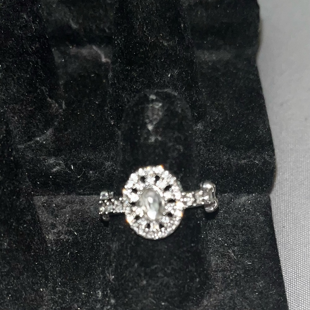 Diamond Ring, Elastic Band